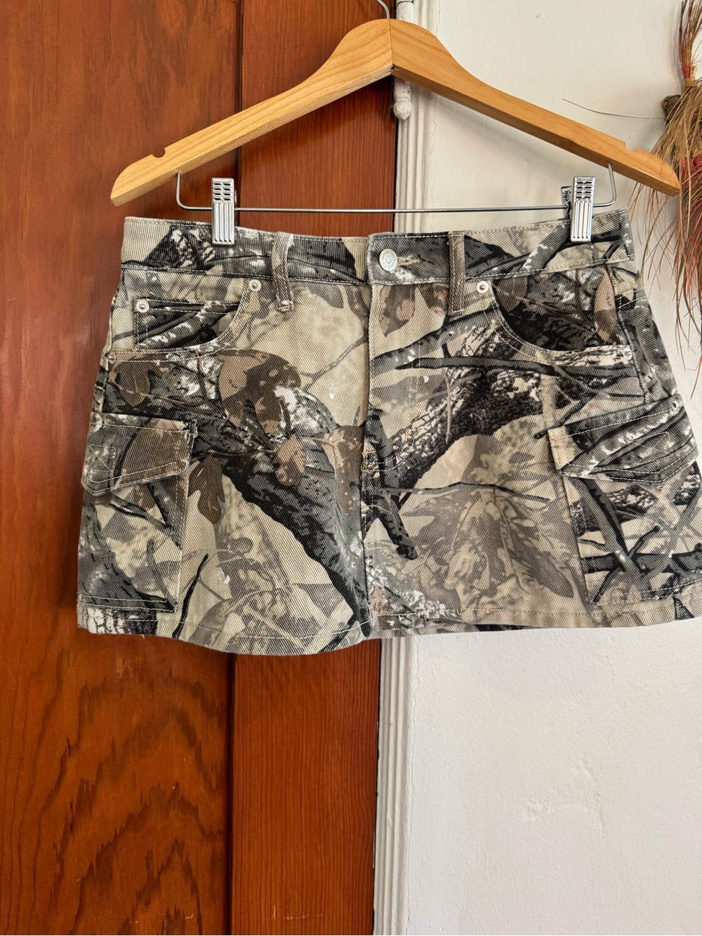 Camo Utility Mini Skirt - Gray/Tan